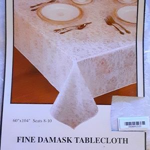 Fine Damask Tablecloth off white / cream 60 X 104" rectangle seats 8-10 NEW…